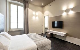 Salina Luxury Suites